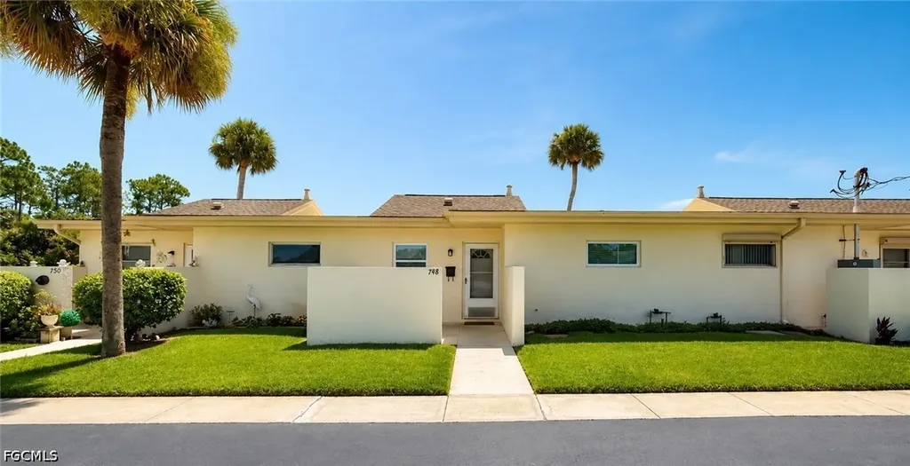 748 Joel Boulevard Lehigh Acres FL 33936