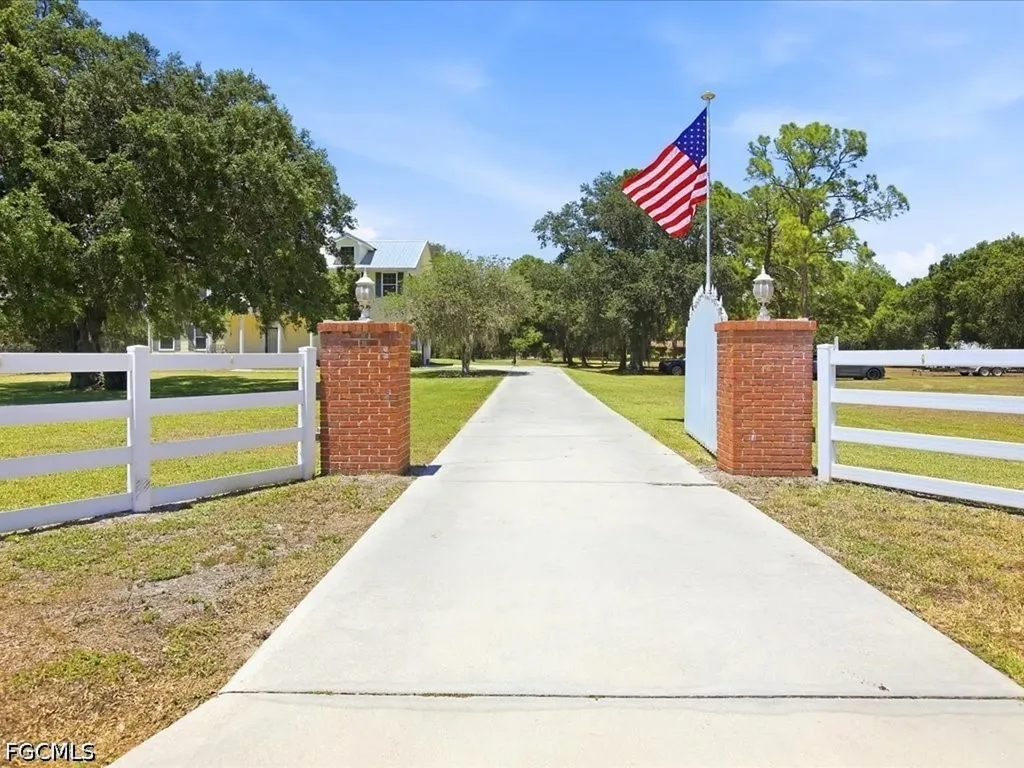 21651 Tuckahoe Road Alva FL 33920