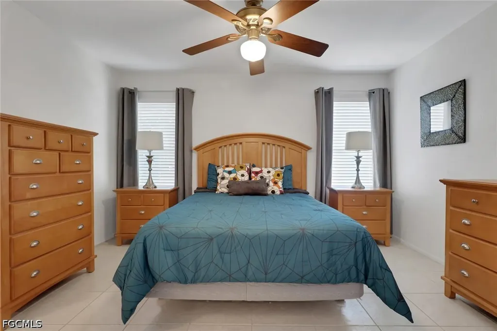 1628 SW 12th Lane Cape Coral FL 33991