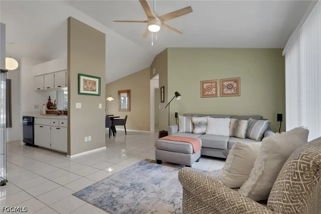 1628 SW 12th Lane Cape Coral FL 33991