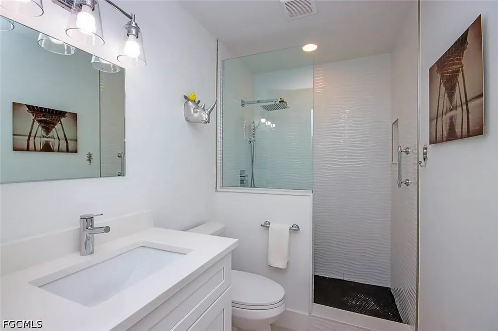 561 Periwinkle Way Sanibel FL 33957