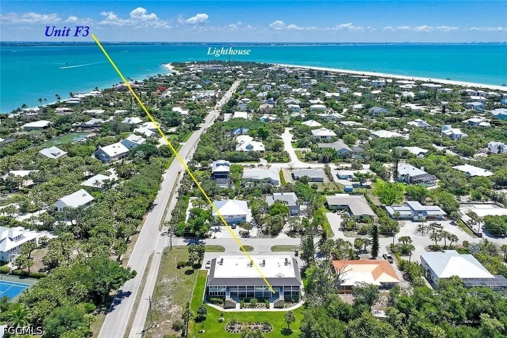 561 Periwinkle Way Sanibel FL 33957