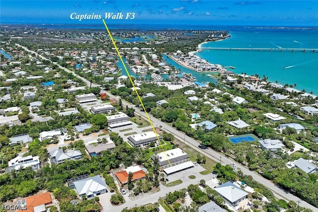 561 Periwinkle Way Sanibel FL 33957
