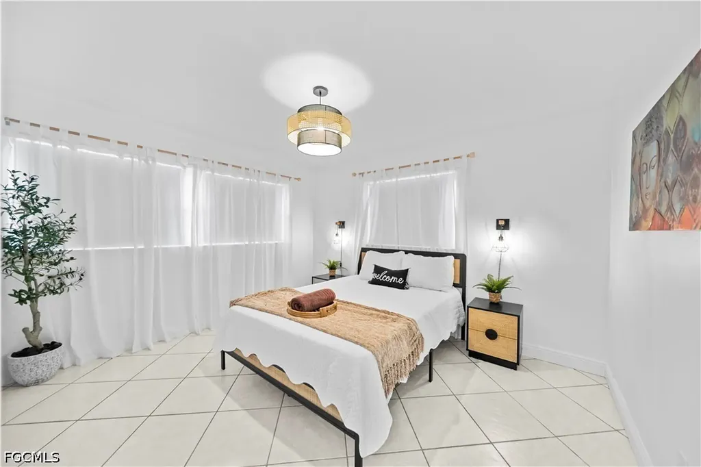 710 SE 42nd Lane Cape Coral FL 33904