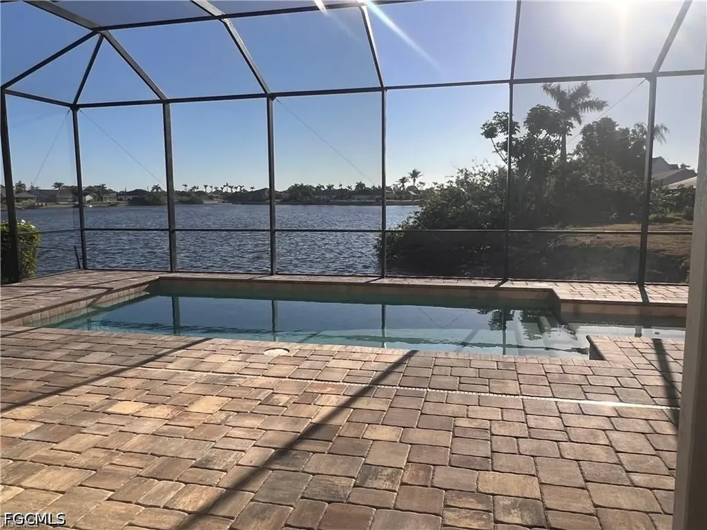 305 NE 19th Place Cape Coral FL 33909