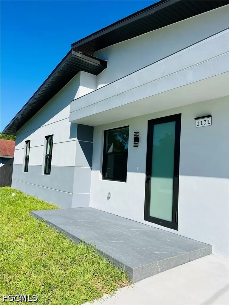 1131 Fogia Street E Lehigh Acres FL 33974