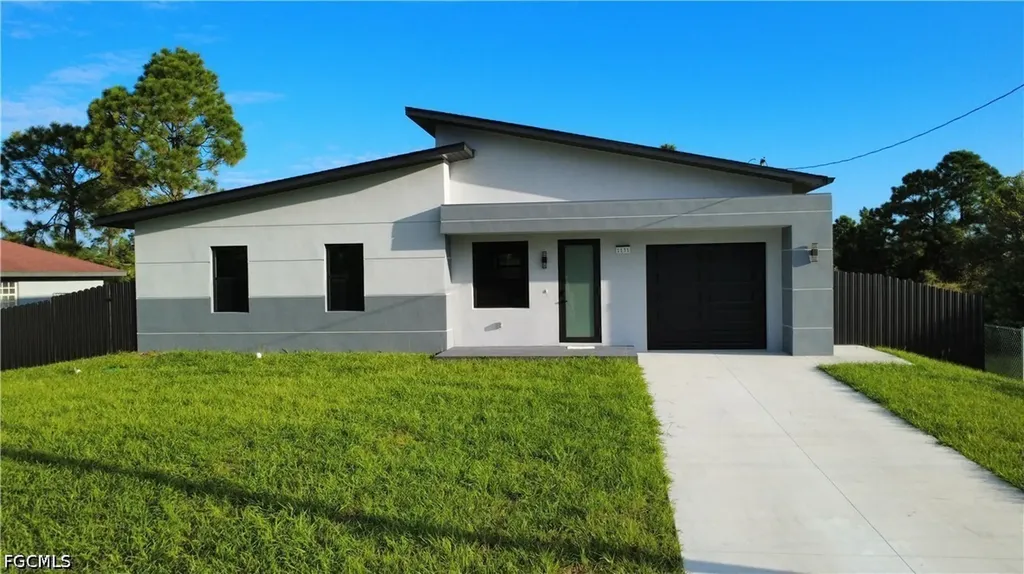 1131 Fogia Street E Lehigh Acres FL 33974