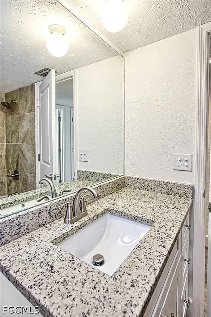 16251 Dublin Circle Fort Myers FL 33908