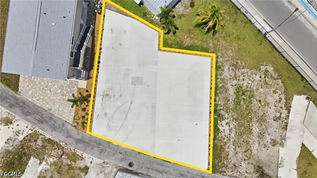 19281 #32-33 San Carlos Boulevard Fort Myers Beach FL 33931