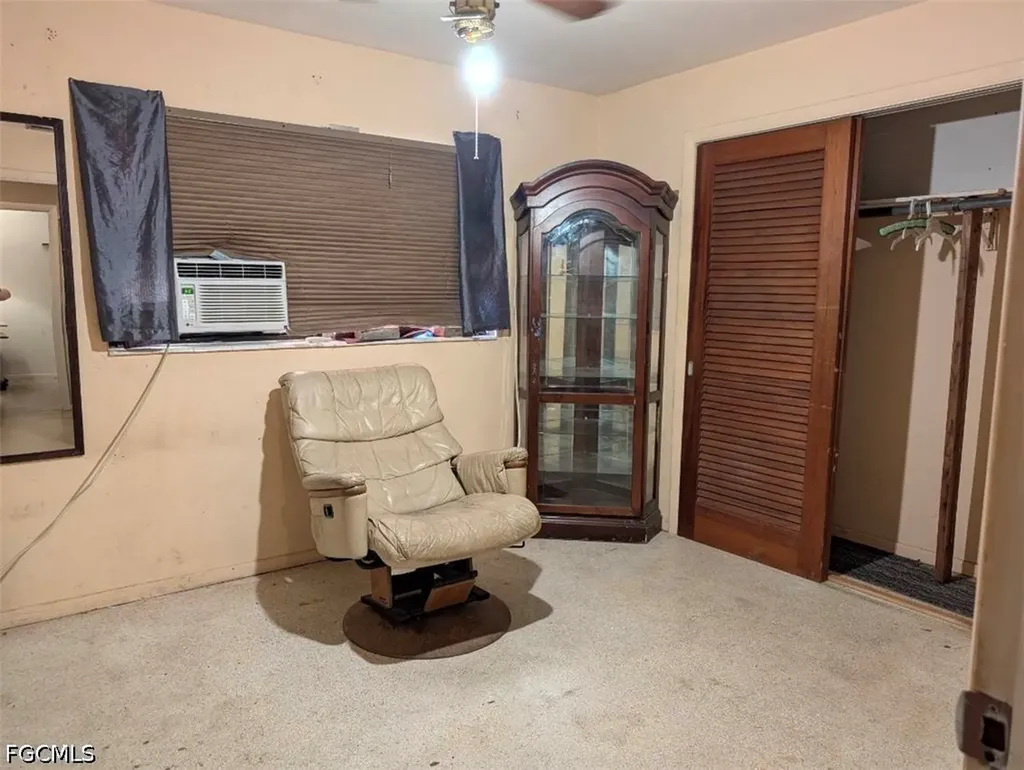 376 Kingston Drive E Fort Myers FL 33905