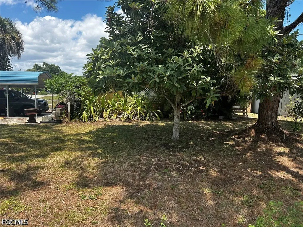376 Kingston Drive E Fort Myers FL 33905