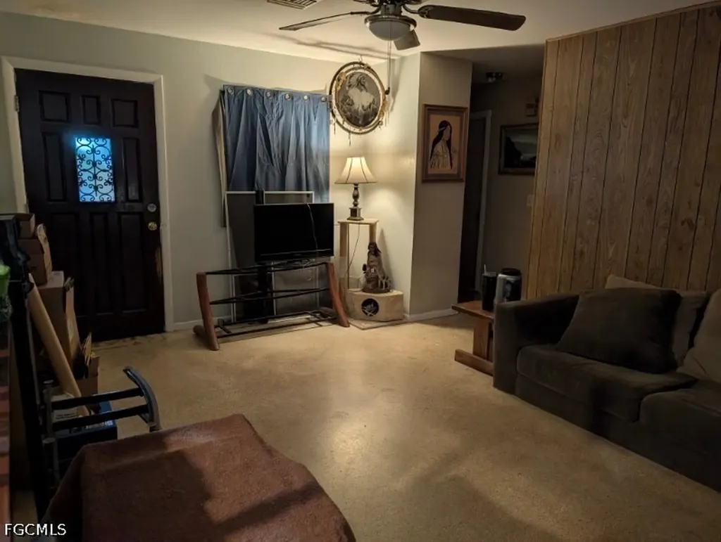 376 Kingston Drive E Fort Myers FL 33905