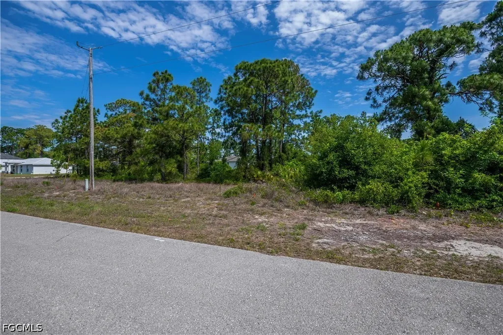 849 Campbell Street E Lehigh Acres FL 33974
