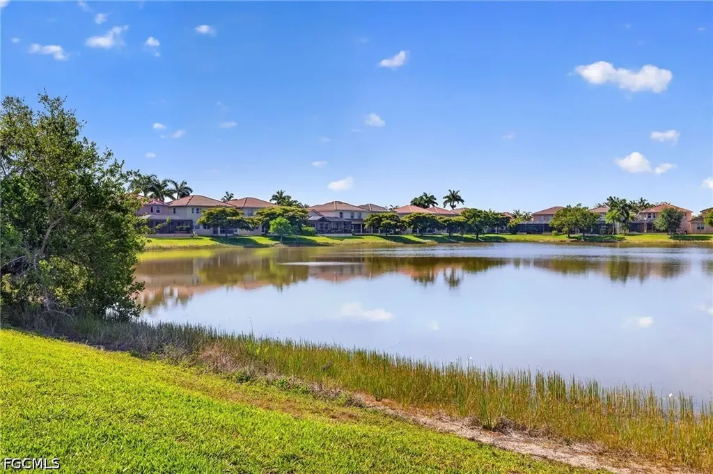 8369 Sumner Avenue Fort Myers FL 33908