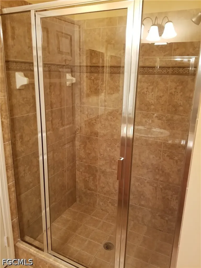 1842 Concordia Lake Circle Cape Coral FL 33909
