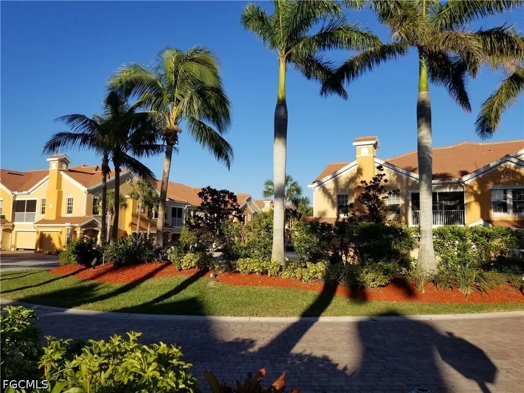 1842 Concordia Lake Circle Cape Coral FL 33909