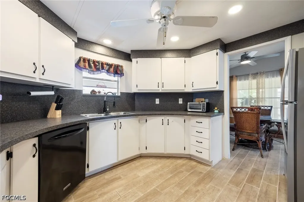14704 Patrick Henry Road North Fort Myers FL 33917