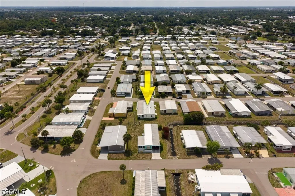 14704 Patrick Henry Road North Fort Myers FL 33917