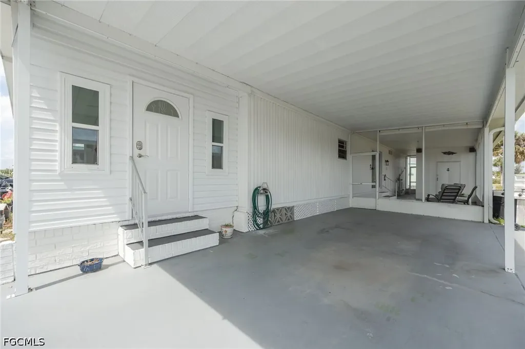 14704 Patrick Henry Road North Fort Myers FL 33917