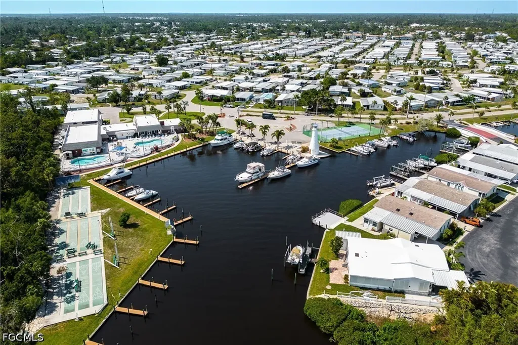 14704 Patrick Henry Road North Fort Myers FL 33917