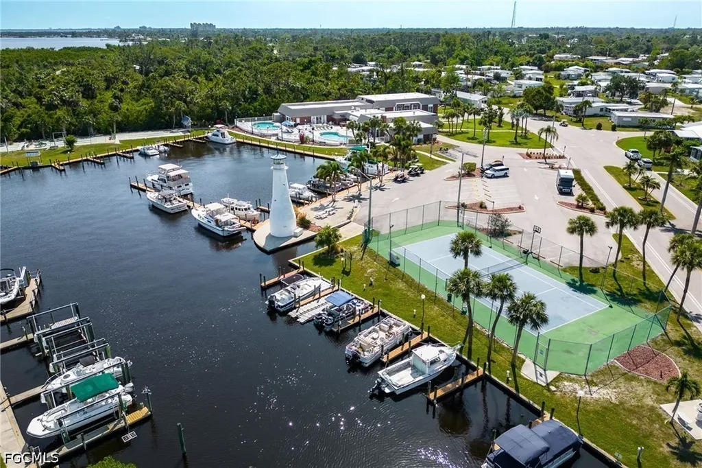 14704 Patrick Henry Road North Fort Myers FL 33917