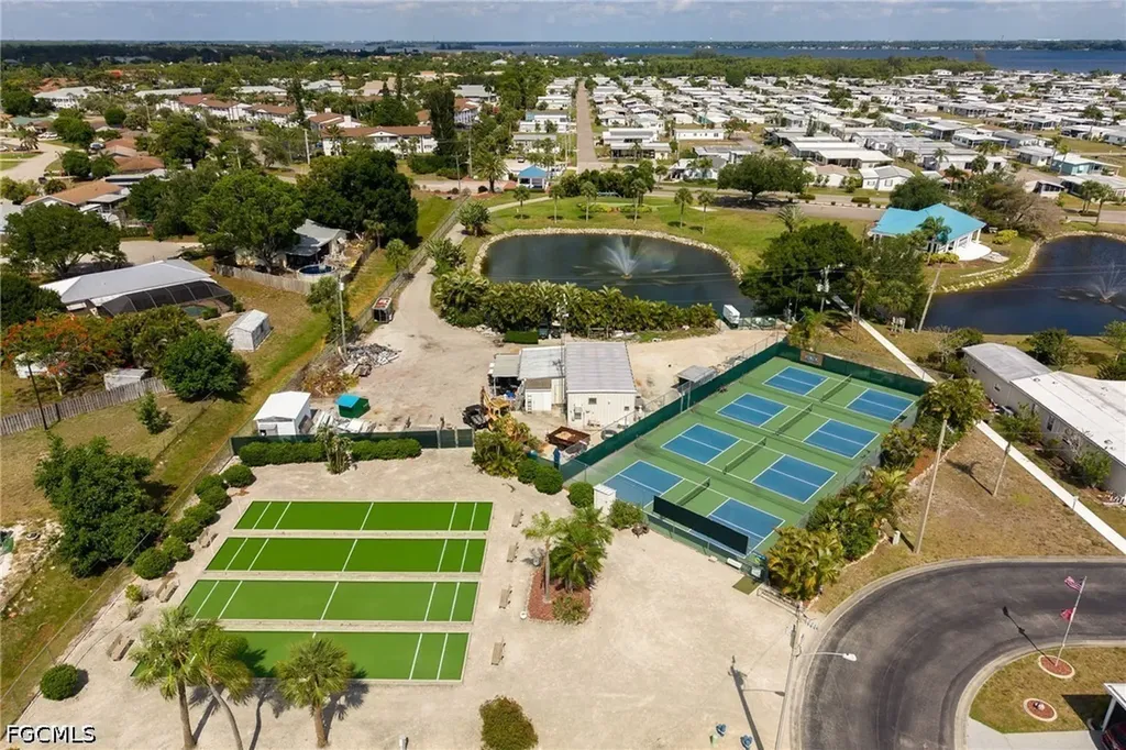 14704 Patrick Henry Road North Fort Myers FL 33917