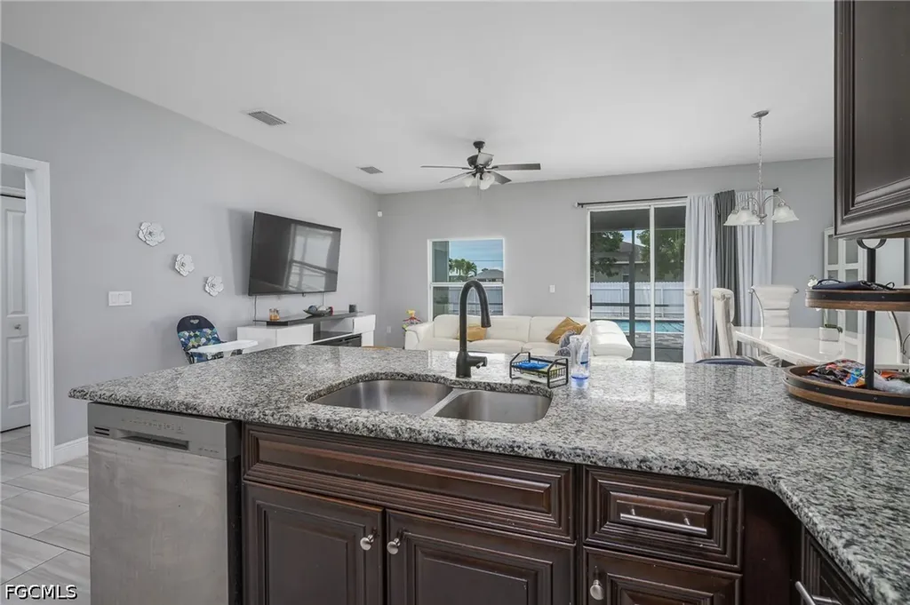 1802 NW 20th Terrace Cape Coral FL 33993