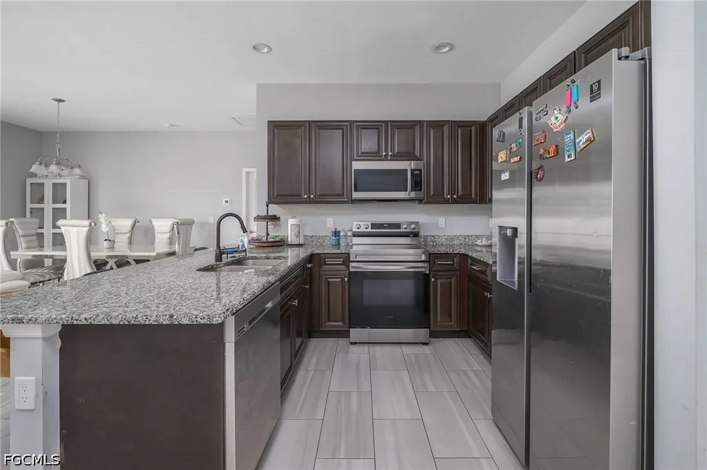 1802 NW 20th Terrace Cape Coral FL 33993