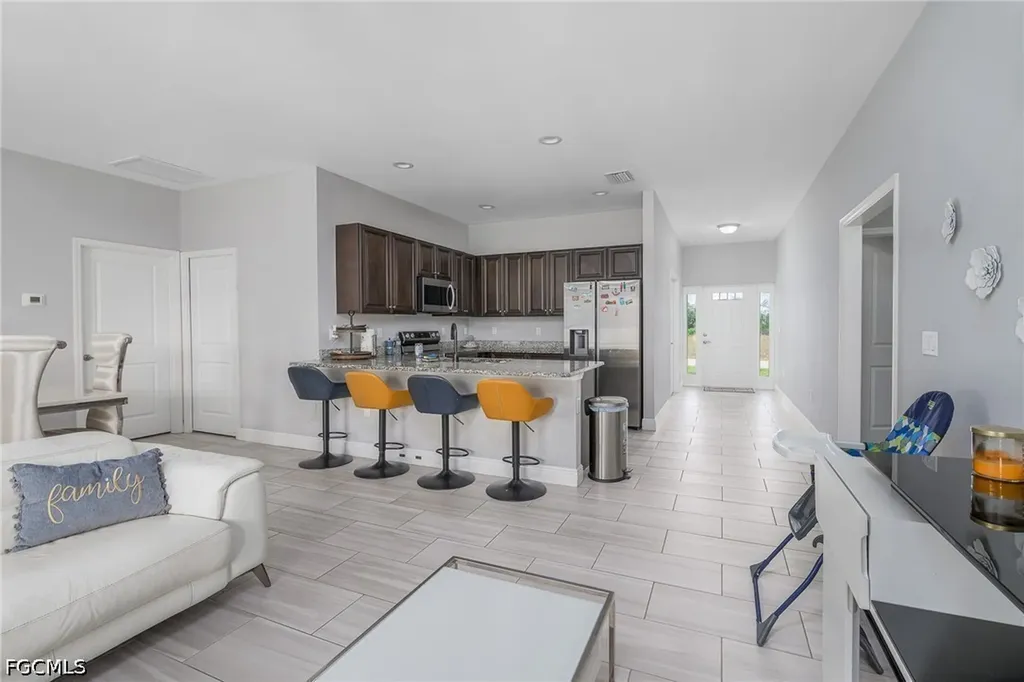 1802 NW 20th Terrace Cape Coral FL 33993