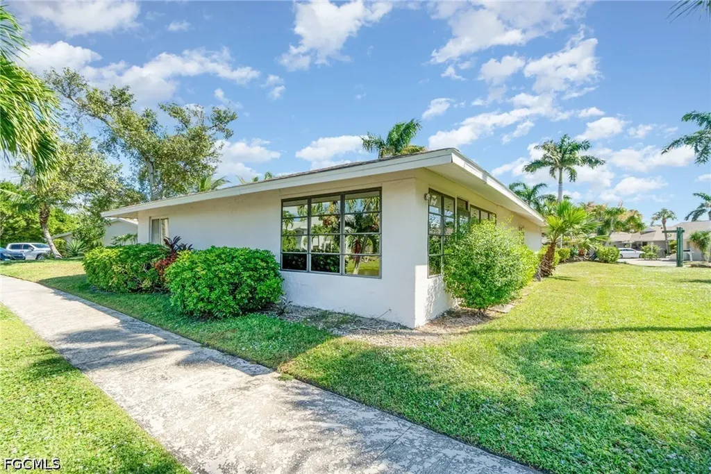 7151 Blanquilla Court Fort Myers FL 33908