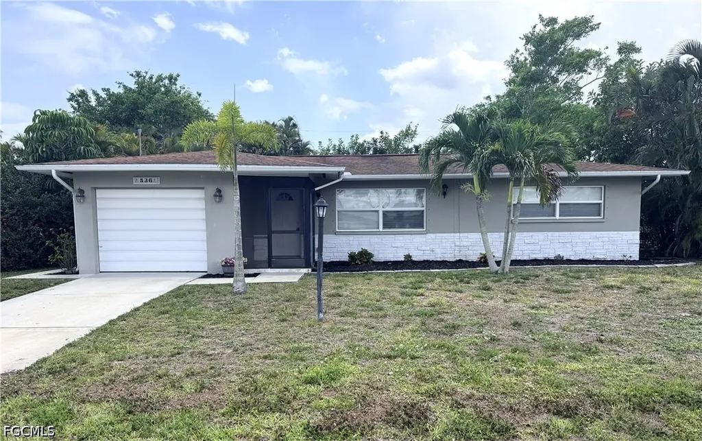 536 SE 26th Terrace Cape Coral FL 33904