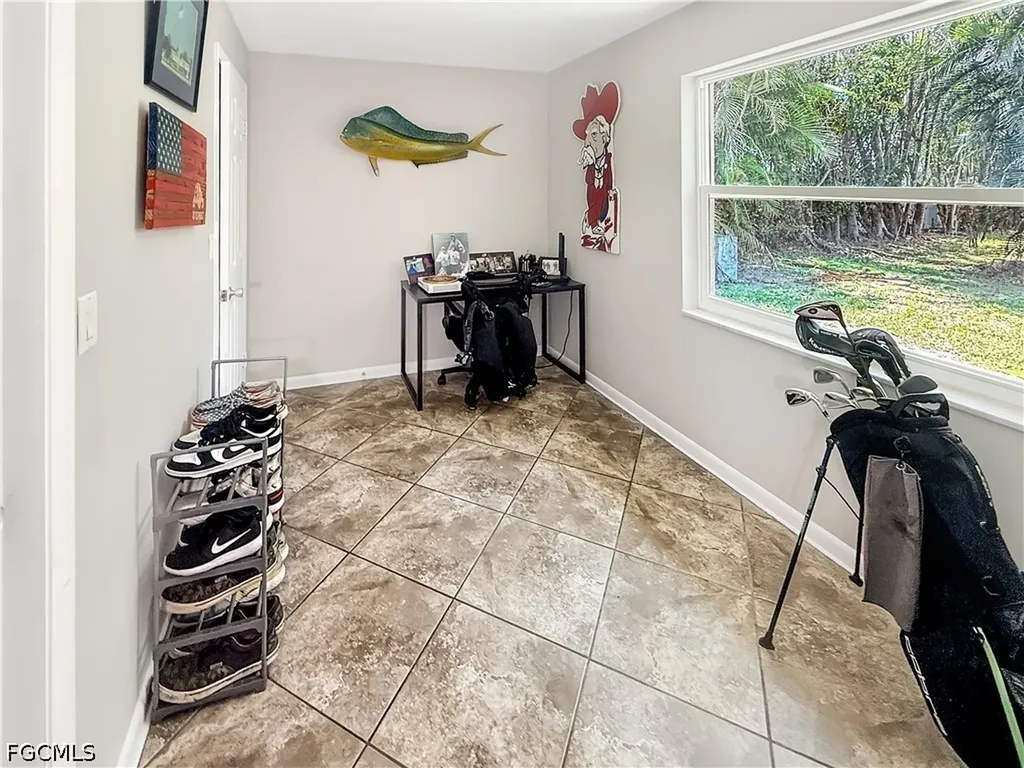 536 SE 26th Terrace Cape Coral FL 33904