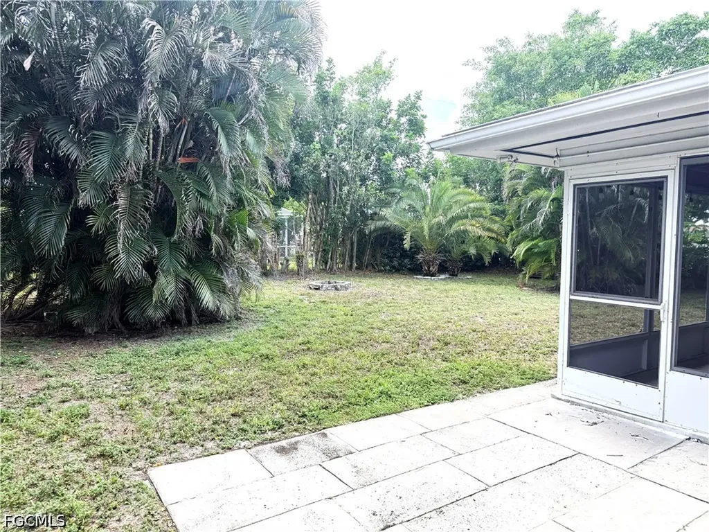 536 SE 26th Terrace Cape Coral FL 33904