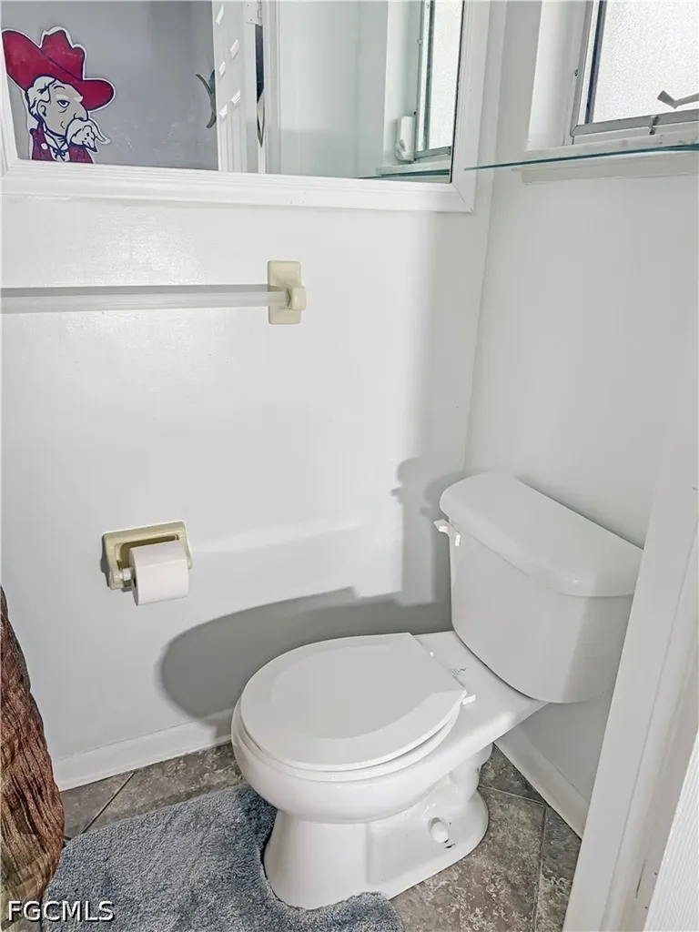 536 SE 26th Terrace Cape Coral FL 33904