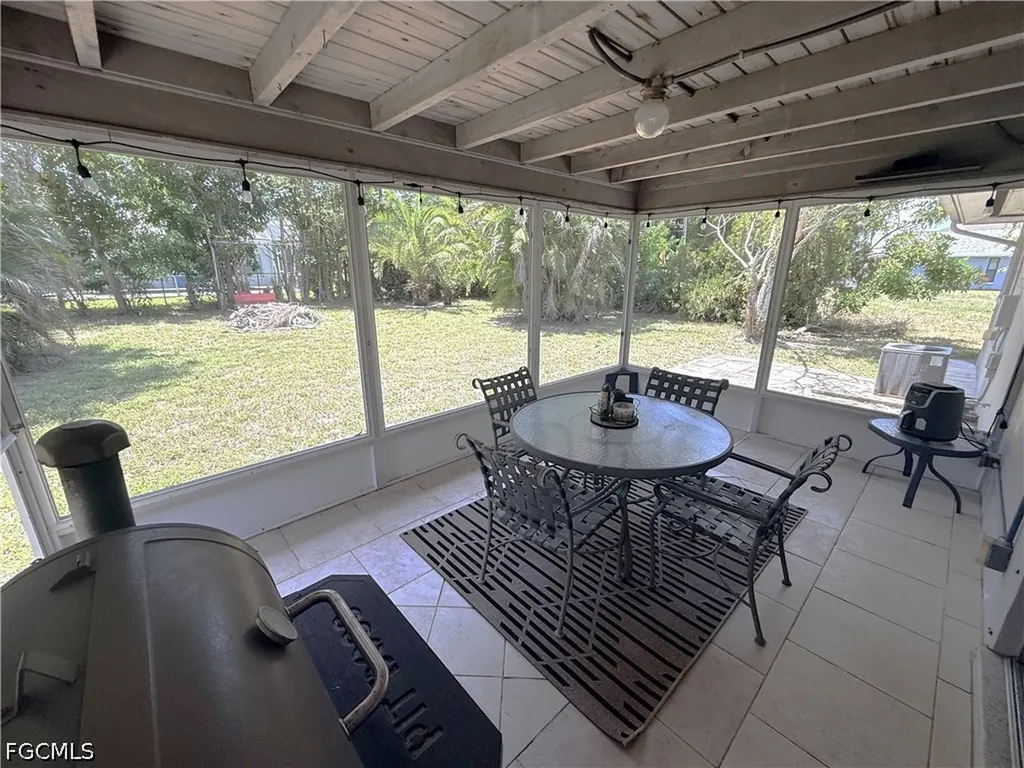536 SE 26th Terrace Cape Coral FL 33904