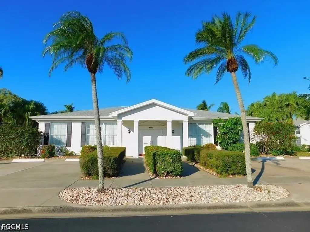 1449 Saddle Woode Drive W Fort Myers FL 33919