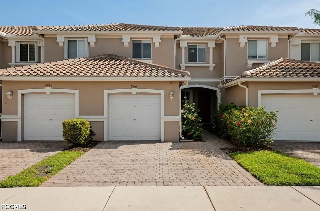 9967 Chiana Circle Fort Myers FL 33905