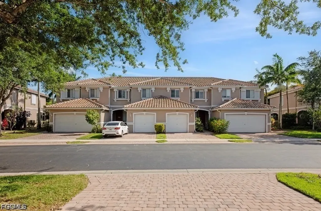 9967 Chiana Circle Fort Myers FL 33905