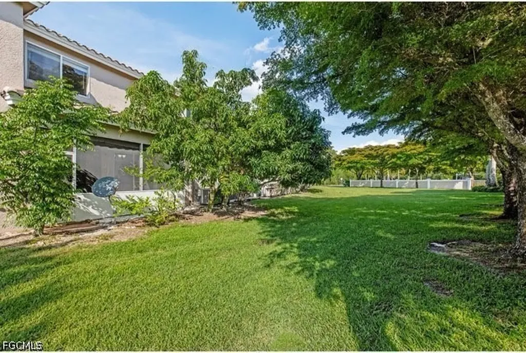 9967 Chiana Circle Fort Myers FL 33905