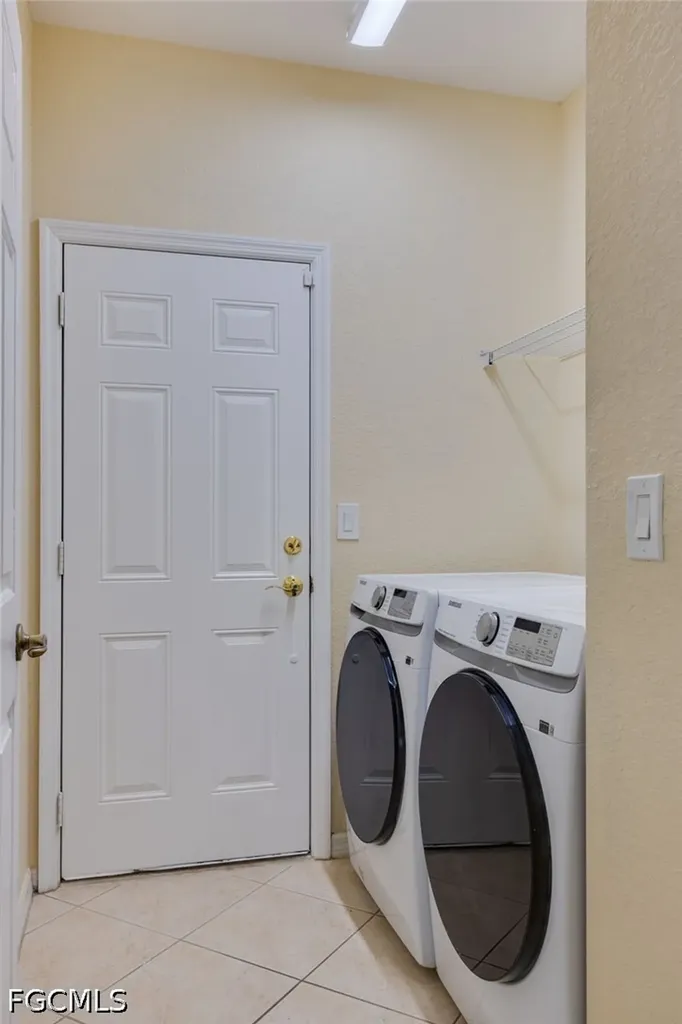 9967 Chiana Circle Fort Myers FL 33905
