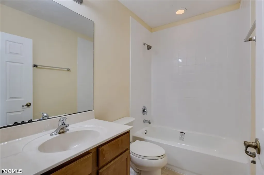 9967 Chiana Circle Fort Myers FL 33905