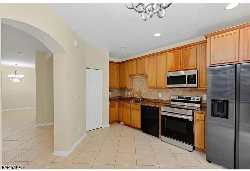 9967 Chiana Circle Fort Myers FL 33905