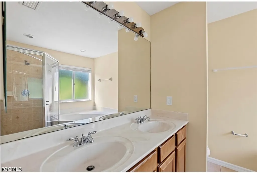9967 Chiana Circle Fort Myers FL 33905