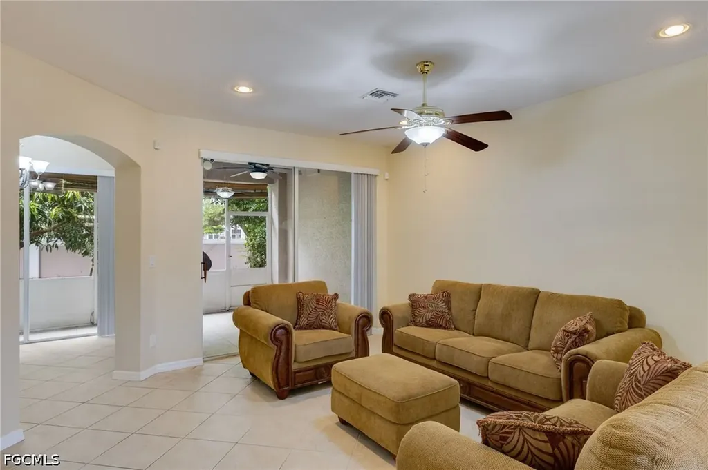 9967 Chiana Circle Fort Myers FL 33905