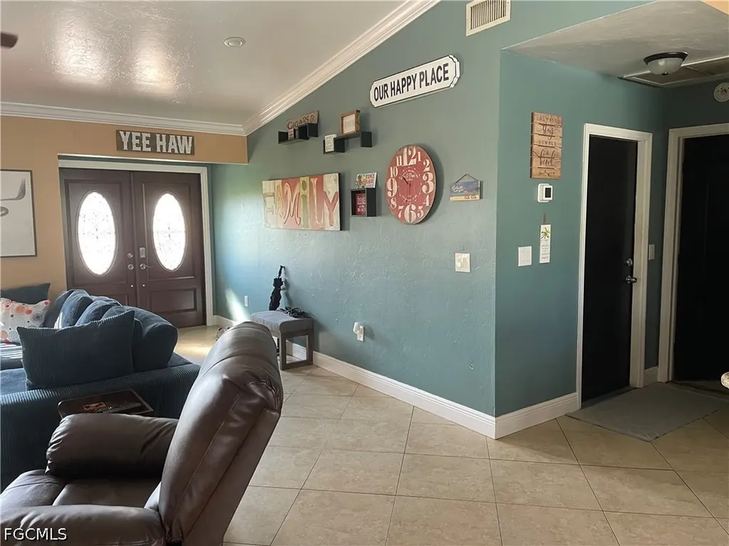 531 SW 39th Terrace Cape Coral FL 33914