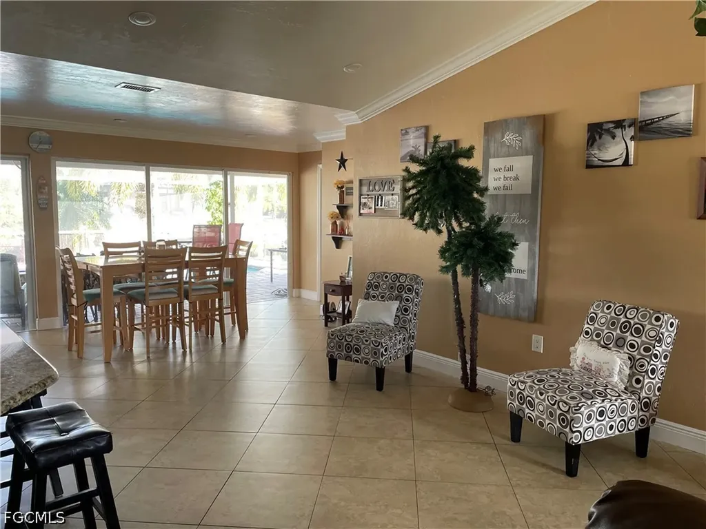 531 SW 39th Terrace Cape Coral FL 33914