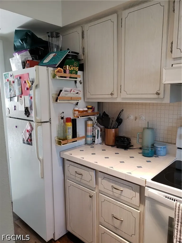 864 Courtington Lane Fort Myers FL 33919