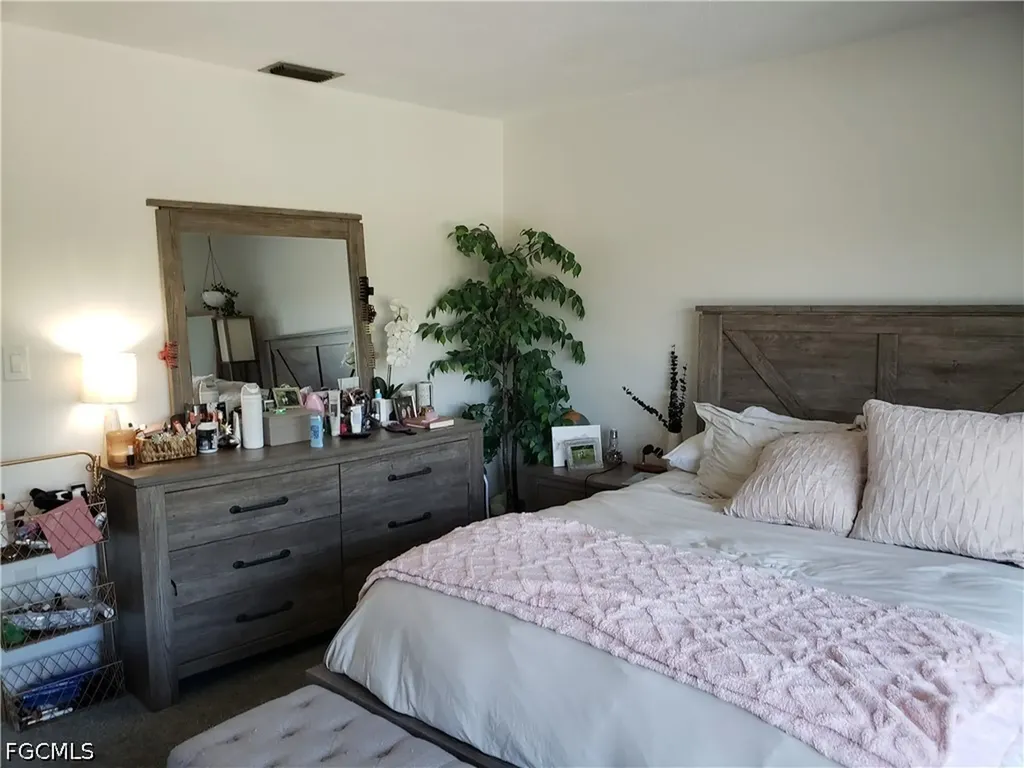 864 Courtington Lane Fort Myers FL 33919