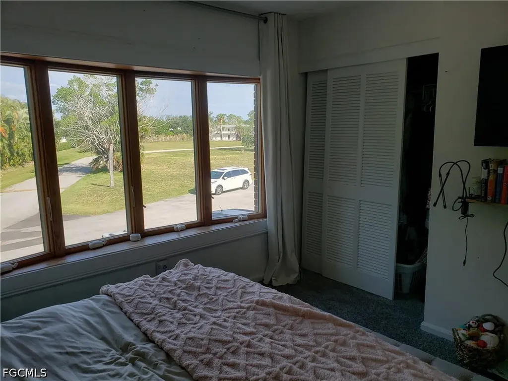 864 Courtington Lane Fort Myers FL 33919