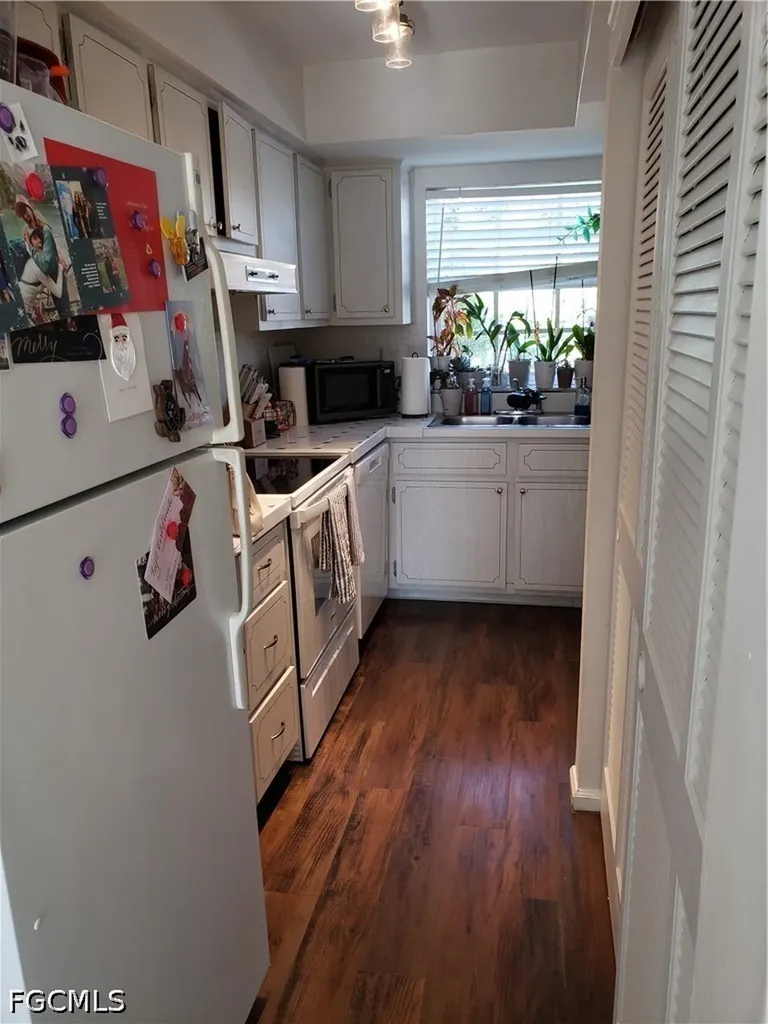 864 Courtington Lane Fort Myers FL 33919